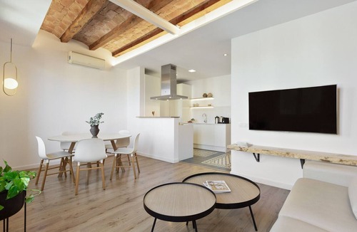 Sant Antoni Apartment | Comfortable and functional apartment in Plaza España