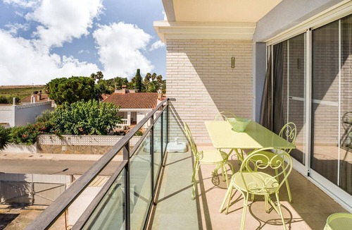L'Eucaliptus Apartment | Comfortable Apartment in L'Eucaliptus with Swimming Pool