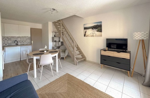Les Hauts de Canet Resort | Comfortable 2-Bedroom Apartment at Malibu Village – Pools, Nature & Beach