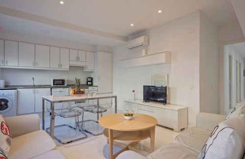 Sant Antoni Apartment | Comtal 31 Apartment
