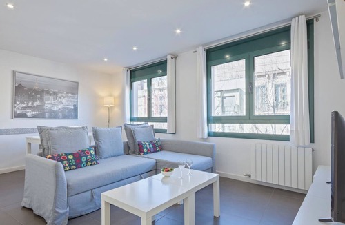 Sant Antoni Apartment | Comtal 51 Apartment