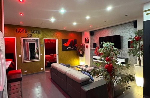 Republique - Tolstoi Condo | Condominium apartment with jacuzzi and sauna