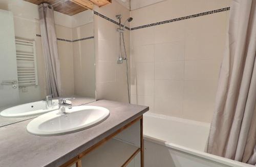 La Perriere Apartment | Confortable 2P+Cabine, Skis aux pieds, proche commerces, 5/6 pers - FR-1-182A-32