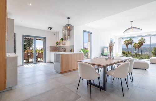 Nice Ski Chalet | Contemporary villa Crémat - Swimming pool - AC