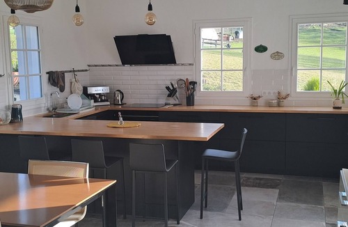 Jatxou House | Contemporary villa, private pool, mountain view, 15 min from Bayonne 2 people