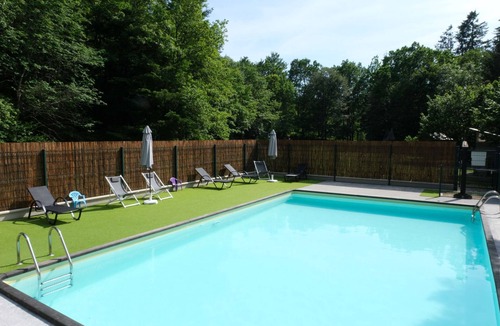 Le Soulie House | Cool Nature Retreat with Pool in the Heart of the Forest