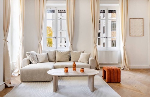 Les Cordeliers Apartment | Cordeliers 2 Luxury Bedrooms - Rue de la Bourse