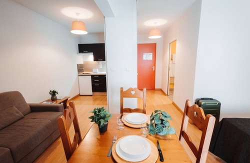 Ax-les-Thermes Apartment | Corsican apartment near sandy beaches