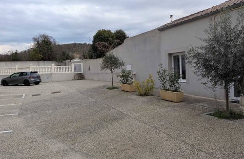 Ruoms Apartment | Cosy 2/4-person apartment with pool in the center of Ruoms