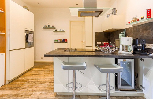 La Madeleine Apartment | Cosy apartment for 4 people with pool, WIFI, TV and terrace