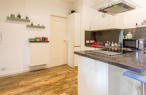 La Madeleine Apartment | Cosy apartment for 4 people with pool, WIFI, TV and terrace