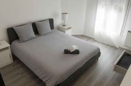 La Madeleine Apartment | Cosy appartement avec climatiseur à 5min de la mer
