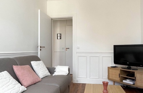 Les Viselets Apartment | Cosy & Comfy 1 bedroom Nogent sur Marne- fully renovated