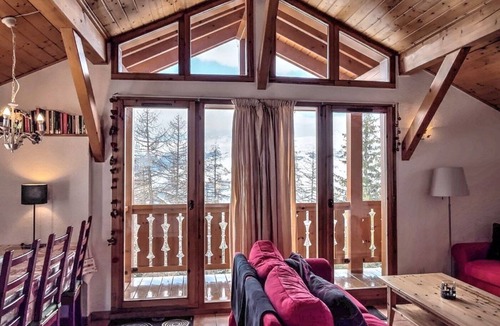 Vallandry Ski Chalet | Cosy, fully equipped chalet sleeping up to 4 people with stunning views