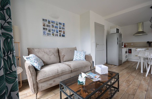 Alby-sur-Cheran House | Cosy gîte near lakes Annecy and Le Bourget