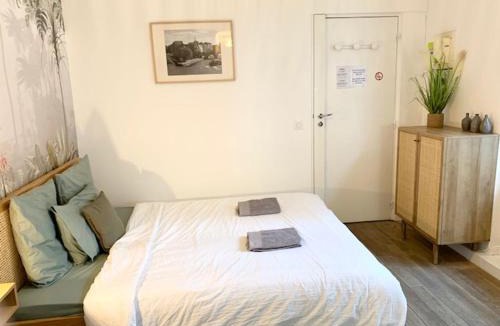Quartier du Mail Apartment | Cosy Studio in Montorgueil