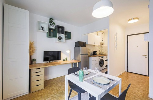 Quartier Exposition-Bajatiere Apartment | Cosy studio "Le Nid Tranquille" - Fully Equipped - Secteur Chavant