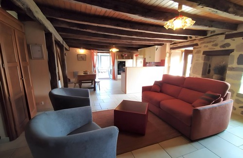 Jou-sous-Monjou House | Cottage (4/7 guests) with valley view in the heart of the volcano park