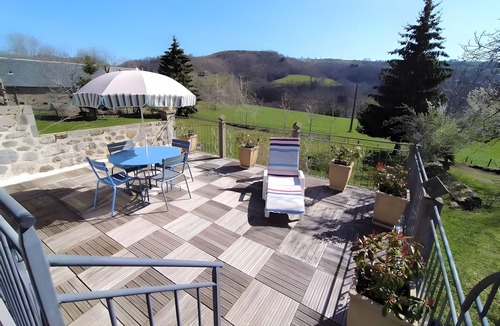 Jou-sous-Monjou House | Cottage (4/7 guests) with valley view in the heart of the volcano park