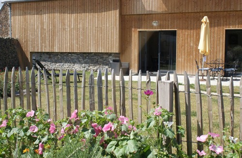Cherrueix House | Cottage Douar