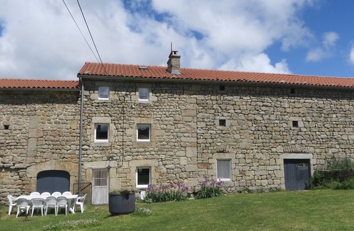 La Besseyre-Saint-Mary Cottage | Cottage for 10 with 4 bedrooms and 3 bathrooms, pets allowed