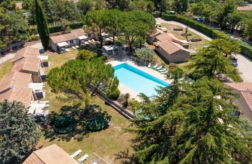 La Roque-sur-Pernes House | Cottage with garden in a quiet setting n8