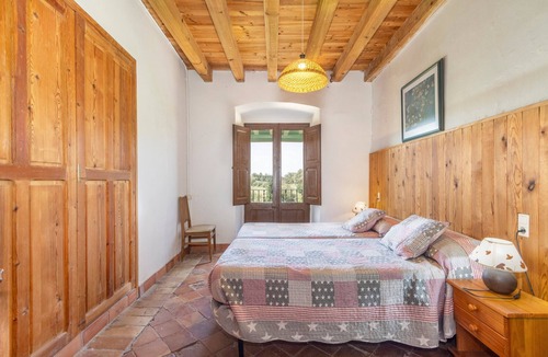 Pinell de Solsones House | Country House 'El Torrent' with Mountain View, Private Pool and Wi-Fi