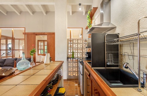 San Martin Sarroca Cottage | Country House 'Casa Rural Amb Piscina I Jardí' with Private Pool, Wi-Fi and Air Conditioning