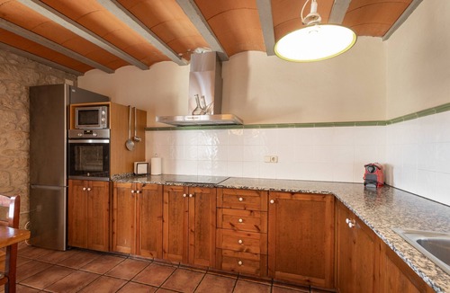 Casserres House | Country House 'Cal Cirera' with Mountain View, Wi-Fi and Air Conditioning