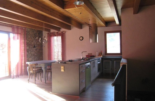 Aranser House | Country House 'Cal Poeta' with Mountain View, Private Garden and Wi-Fi
