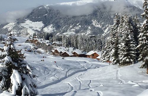 Courchevel Apartment | Courchevel 1750 luxury charm south small chalet on the slopes