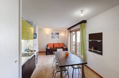Saint-Chaffrey Apartment | Cozy Stay for 6 in Chantemerle