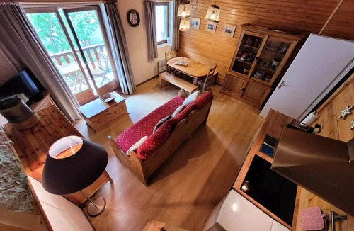 Bonneval-sur-Arc Apartment | Cozy and warm studio with a mezzanine