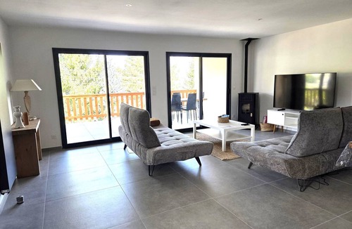 Formigueres Apartment | COZY APARTMENT IN FORMIGUERES, SLEEPS 6–8
