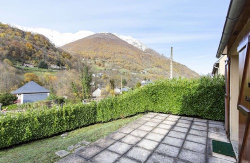 Cauterets Ski Chalet | Cozy Chalet with 3 Bedrooms, Terrace, Parking, Near Cauterets Center