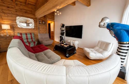 Les Angles Ski Chalet | Cozy chalet with his garden and view of the lake !