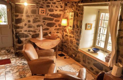 Paulhac-en-Margeride House | Cozy Countryside Escape in Auvergne