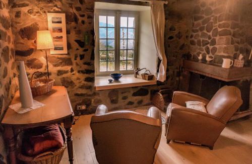 Paulhac-en-Margeride House | Cozy Countryside Escape in Auvergne