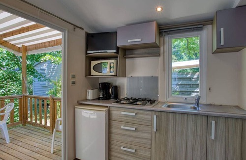 Grolejac House | Cozy mobile home with terrace in Groléjac