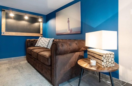 Villette Gare Apartment | Cozy Part-Dieu Apartment Near Train Stations