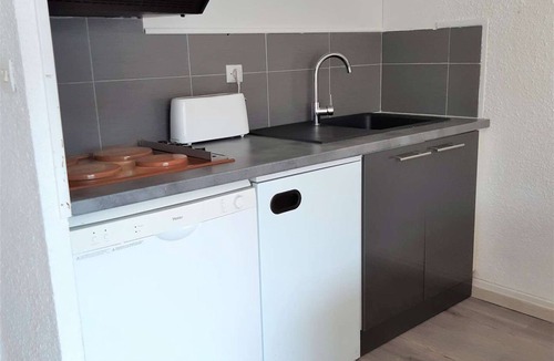 Pla d'Adet Apartment | Cozy Studio Cabine for 6 - Ski-In/Ski-Out, Balcony, Parking, WiFi - Saint-Lary-Soulan