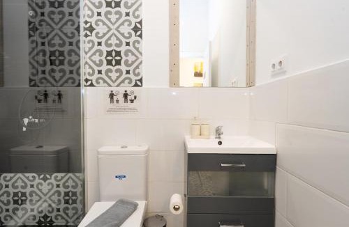 Sant Adria de Besos Apartment | Cozy Studio for 2 px - Beach 10' Walk - Barcelona center 25' Train