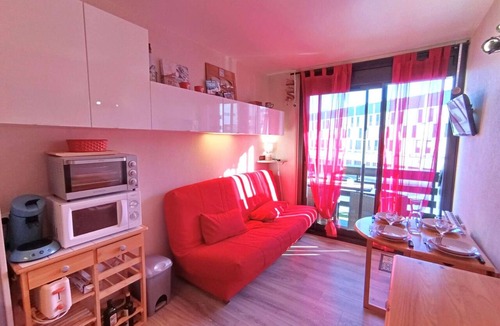Pla d'Adet Apartment | Cozy studio for 4 with balcony in Pla d'Adet