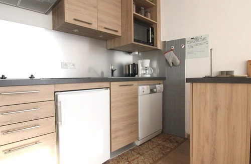 Jeux Apartment | Cozy Studio for 4 at L'Alpe d'Huez - Ski-In/Ski-Out, South-Facing Balcony, Near Shops and Ski School