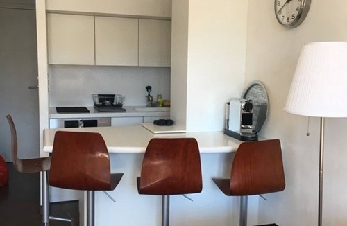 Jeux Apartment | Cozy Studio for 4 in Heart of Alpe d'Huez, South-Facing Terrace, Pet-Friendly