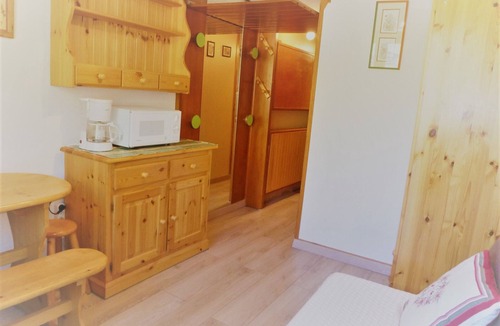 Tignes le Lac Apartment | Cozy Studio in Tignes, Alpine Comfort for 2 People