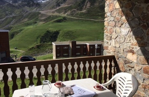 La Mongie Apartment | Cozy Studio with Terrace, Parking, Pool & Gym, Near Slopes, Sleeps 4