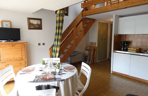 Saint-Lary-Soulan Apartment | Cozy T2 for 6 in St. Lary Soulan - Balcony, Ski Storage, South-West Exposure