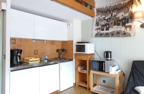 Saint-Lary-Soulan Apartment | Cozy T2 for 6 in St. Lary Soulan - Balcony, Ski Storage, South-West Exposure