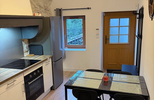 Cruas House | Cruas 2 bedrooms, private Jacuzzi, terrace (CNPE)